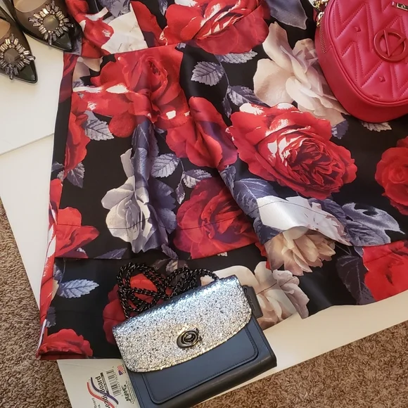 NWT 13 Trixxi Juniors Fit -Flare Red Black white Dress Floral Print - Picture 4 of 14